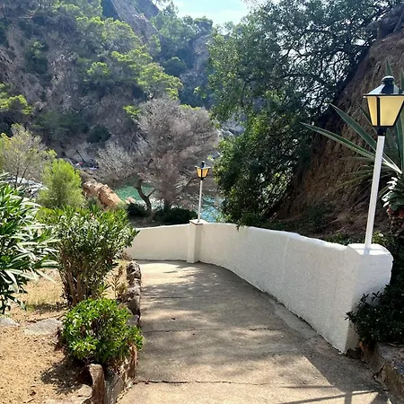 Les Terrasses De Cala Llevado