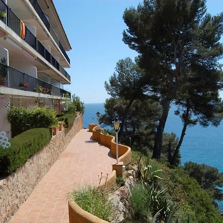 Les Terrasses De Cala Llevado